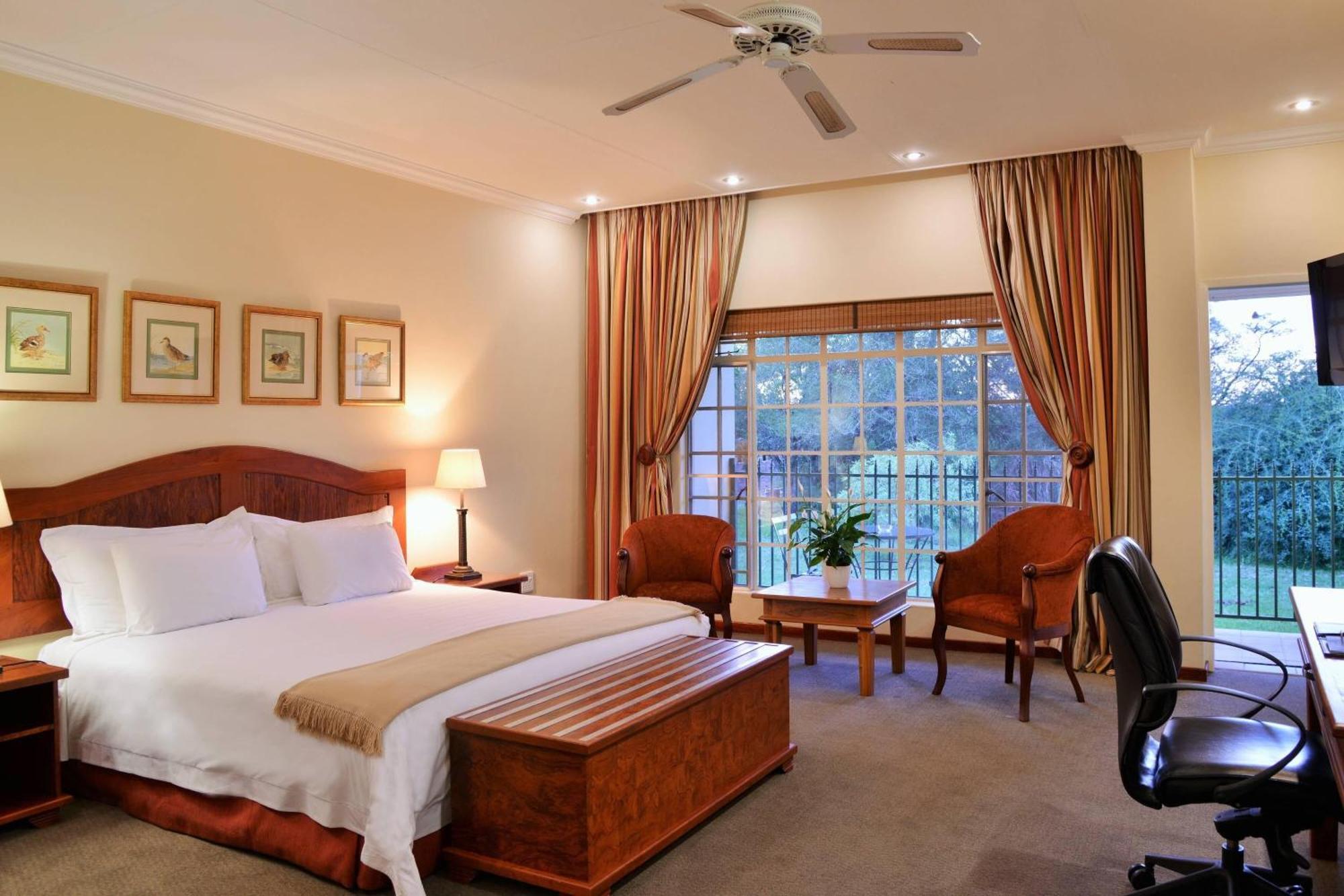 Protea Hotel By Marriott Polokwane Ranch Resort Екстер'єр фото