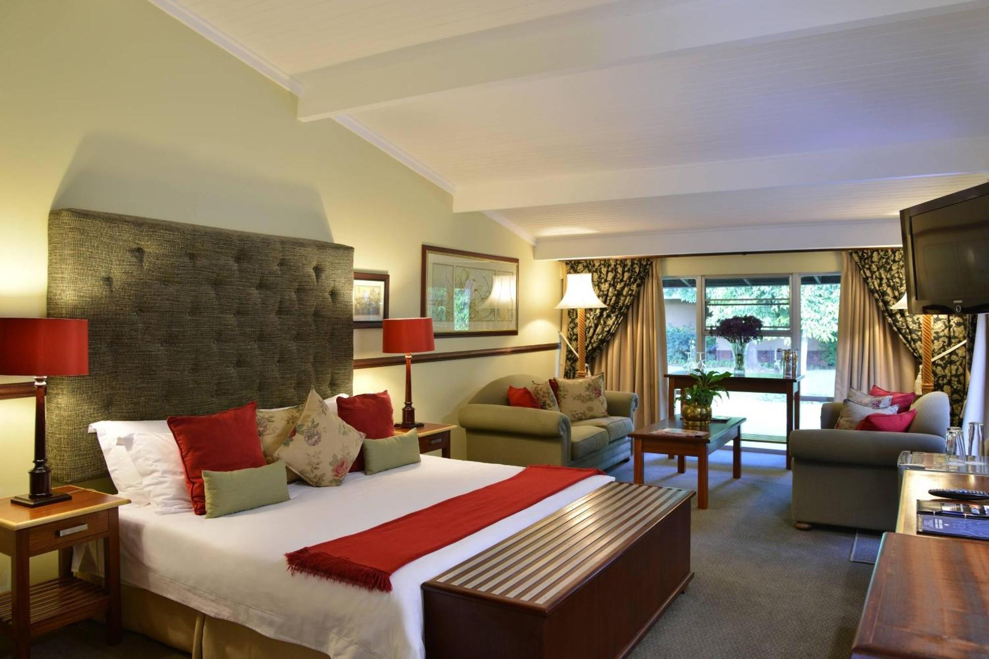 Protea Hotel By Marriott Polokwane Ranch Resort Екстер'єр фото