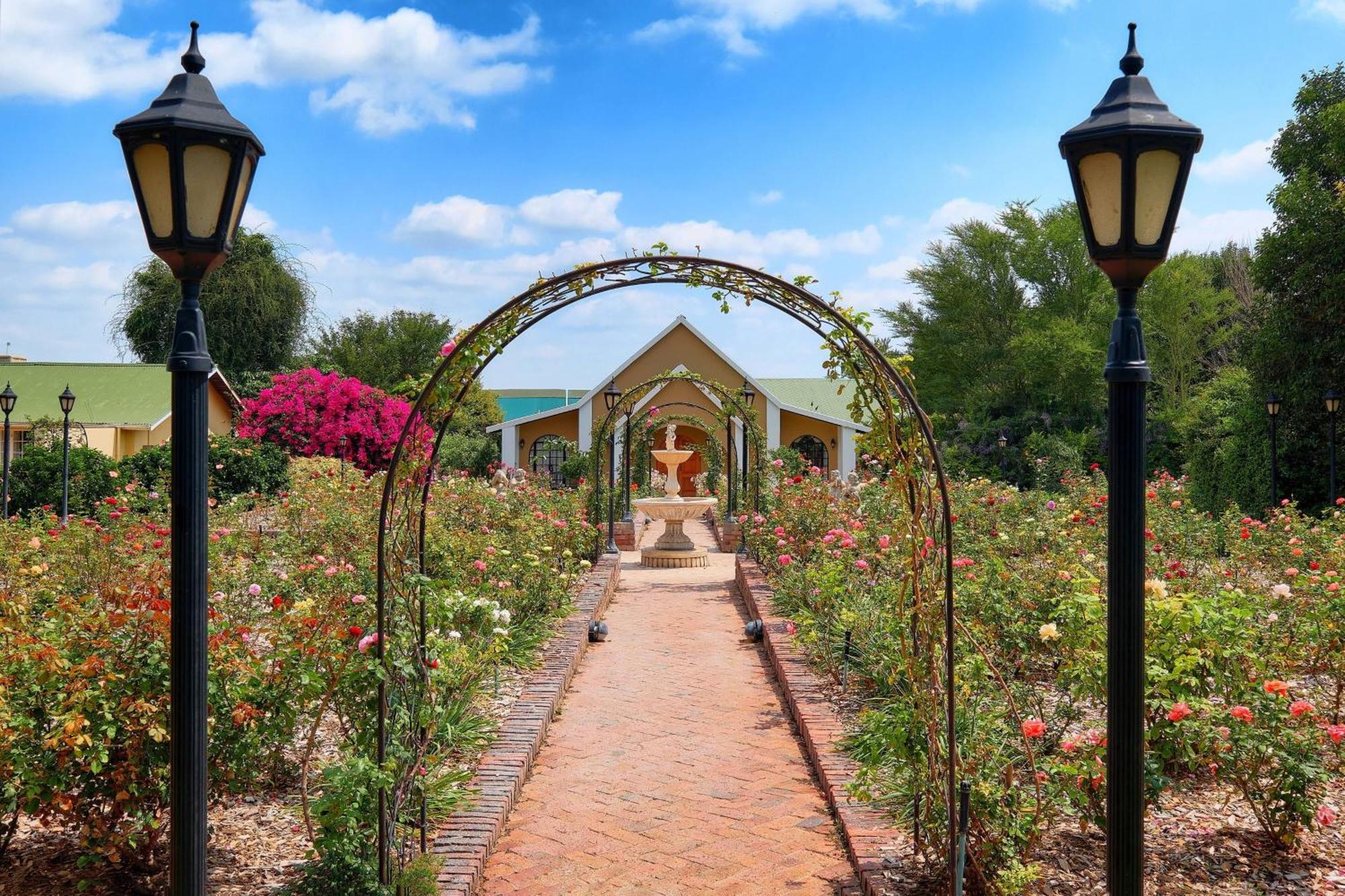 Protea Hotel By Marriott Polokwane Ranch Resort Екстер'єр фото