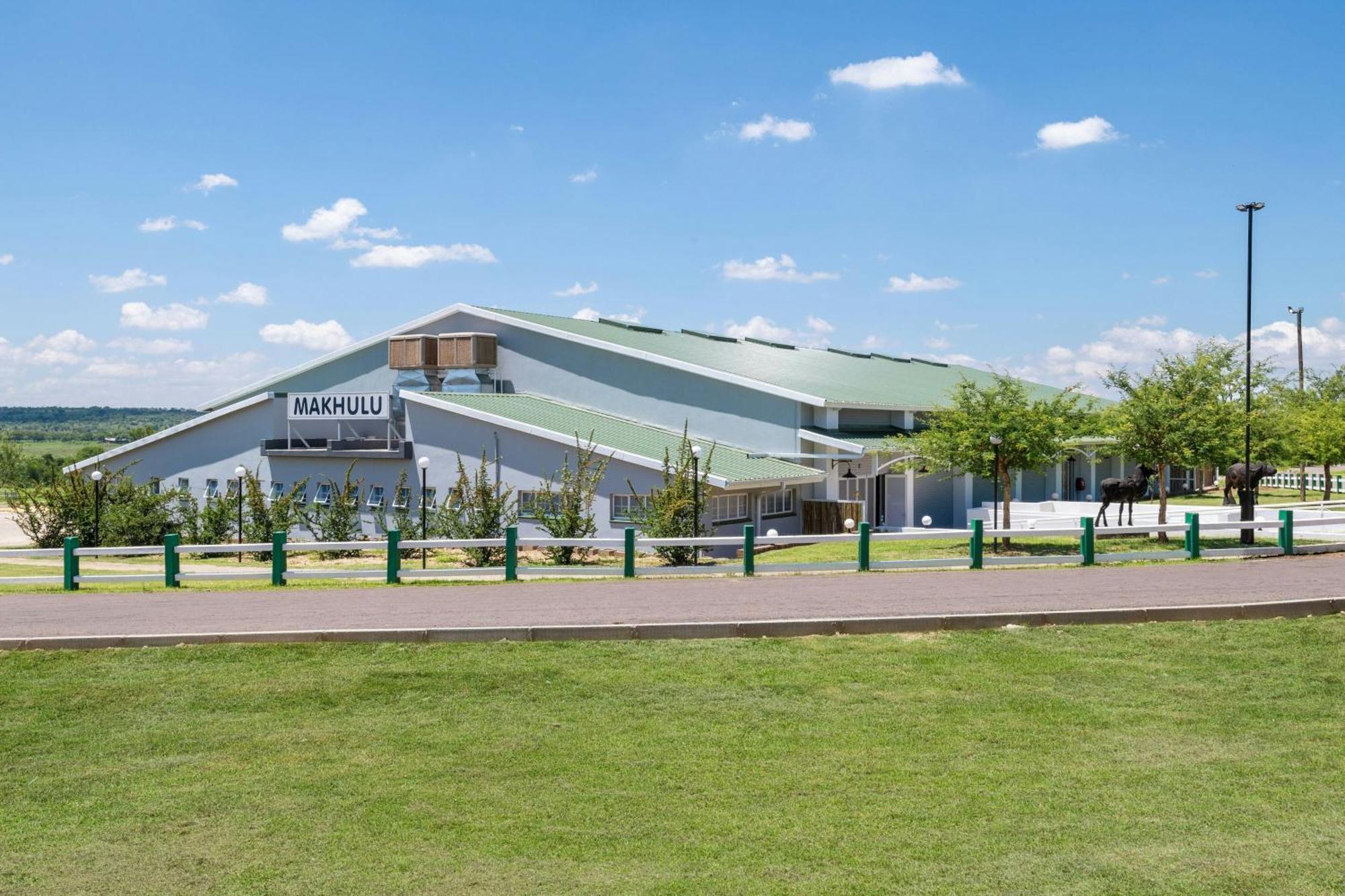 Protea Hotel By Marriott Polokwane Ranch Resort Екстер'єр фото